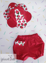 Load image into Gallery viewer, Strawberry outfit - shorts, top and hat age 3-4
